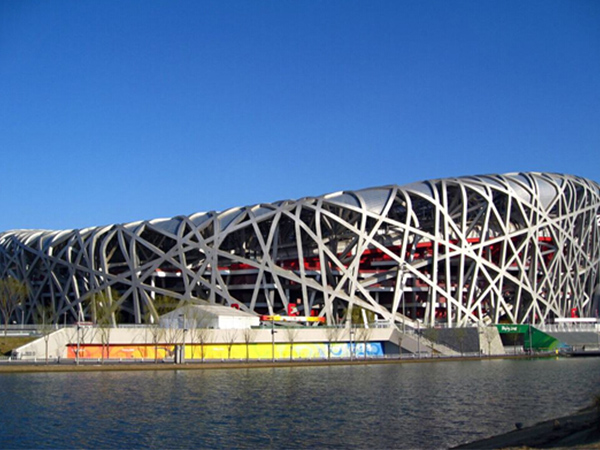 淺談鋼結構建筑的優缺點(圖1) 淺談鋼結構建筑的優缺點(圖1)